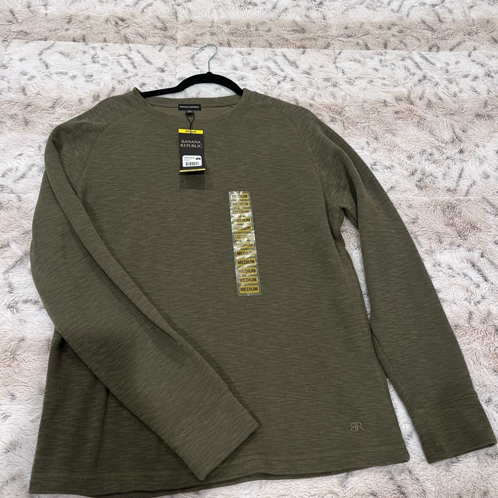 BRAND NEW Banana Republic Shirt